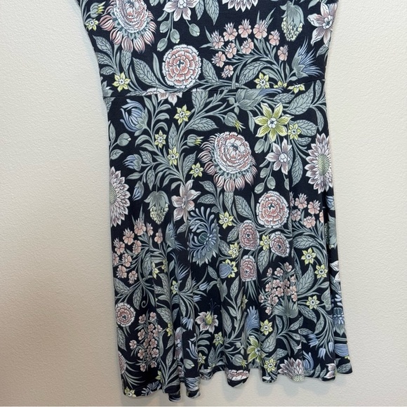 NWT LOFT Navy Floral Mini Dress MP - Picture 3 of 15